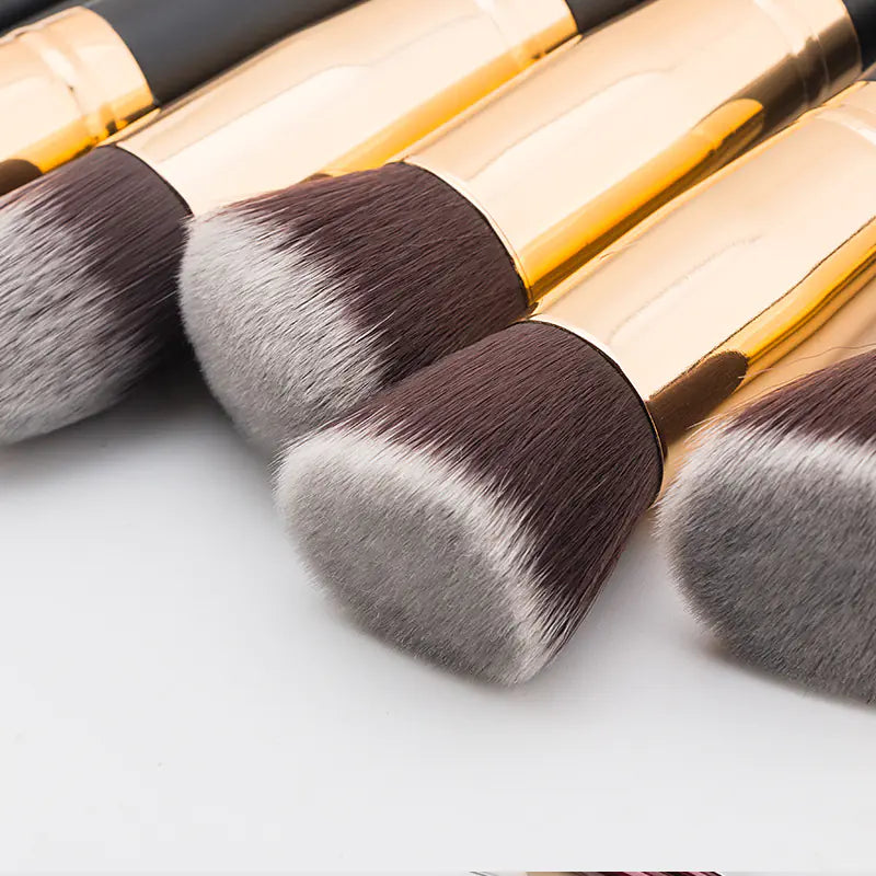 Essential Brush Set · 10 Piece